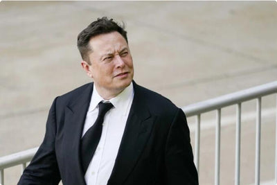 Elon Musk Knocks On The Door Tweeting While Tesla Shareholders Panic First