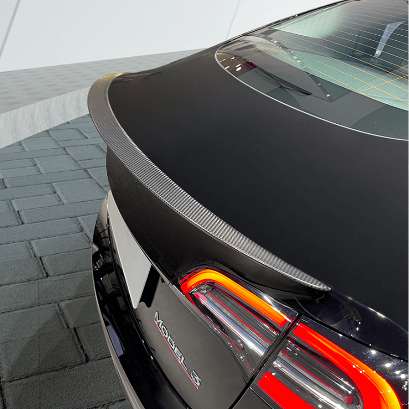 Real Molded Carbon Fiber Spoiler for Tesla Model 3 top cars